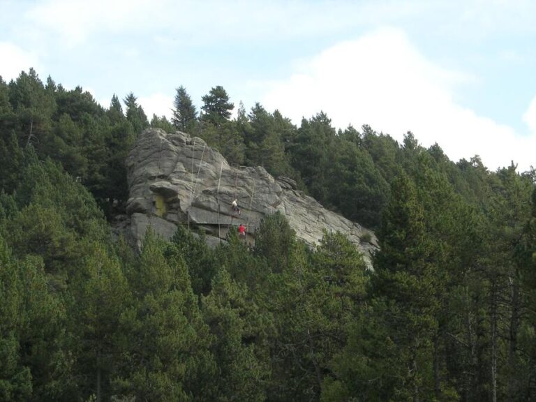 ROCHER D&rsquo;ESCALADE DU GOLF