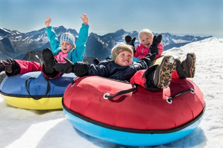 LUGE – SNOWTUBING